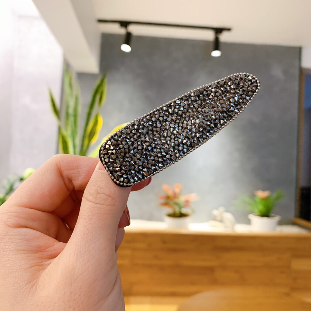 Kẹp tóc mỏ vịt đính đá XÁM cao cấp lấp lánh AK7557