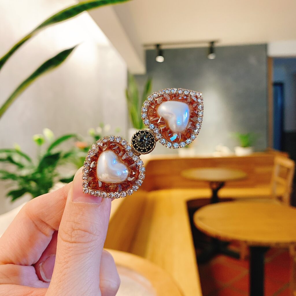 Kẹp mái mỏ vịt TRÁI TIM ĐÍNH ĐÁ cao cấp AK8319