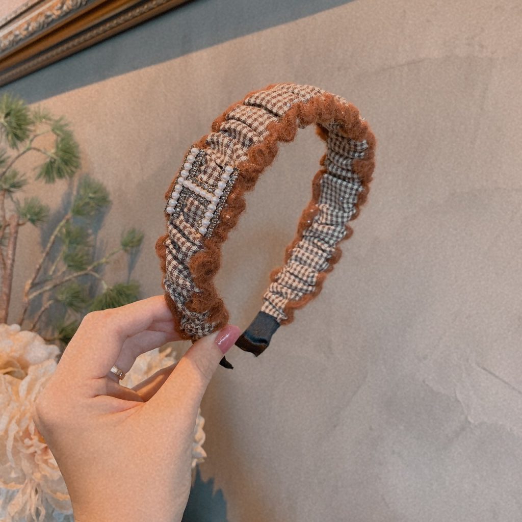 Cài tócCARO Nâu tây chữ H ngọc đá thiết kế sang trọng AK1671