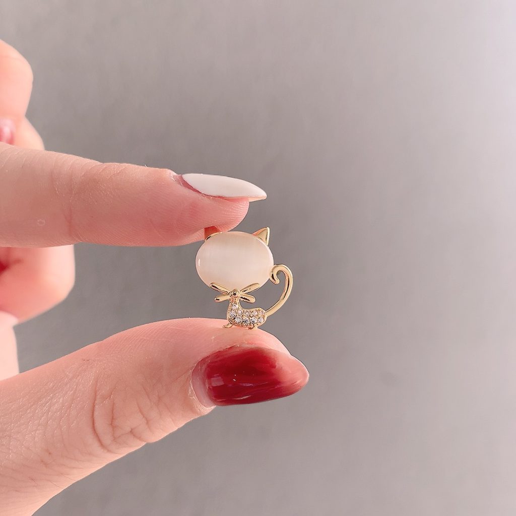 Cài áo MÈO đá zirrcon xi vàng pha cao cấp AC3859