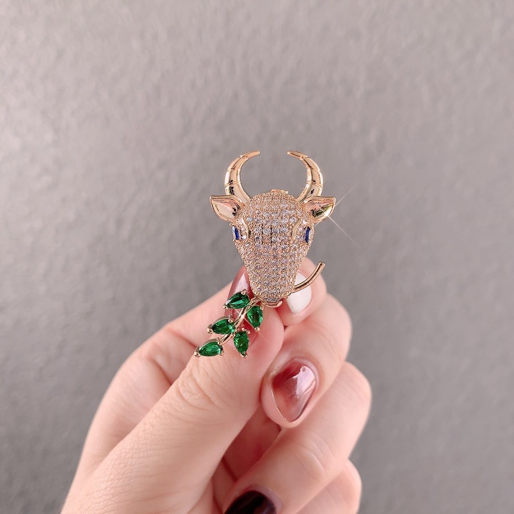 Cài áo đầu trâu đính đá cao cấp, ghim cài áo độc đáo, quà tặng AC3927