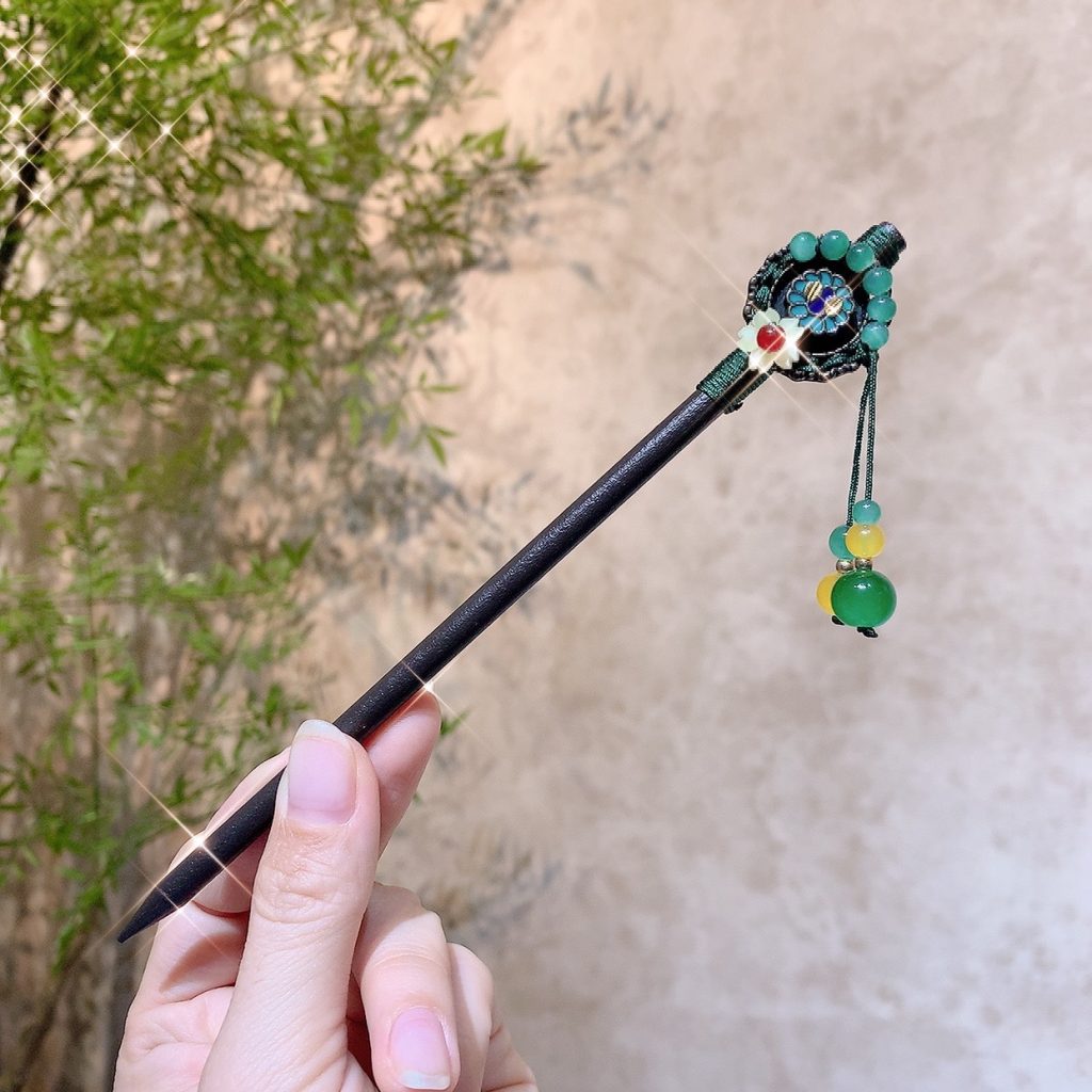 Trâm tóc thân gỗ tone xanh giọt ngọc vàng AK5528