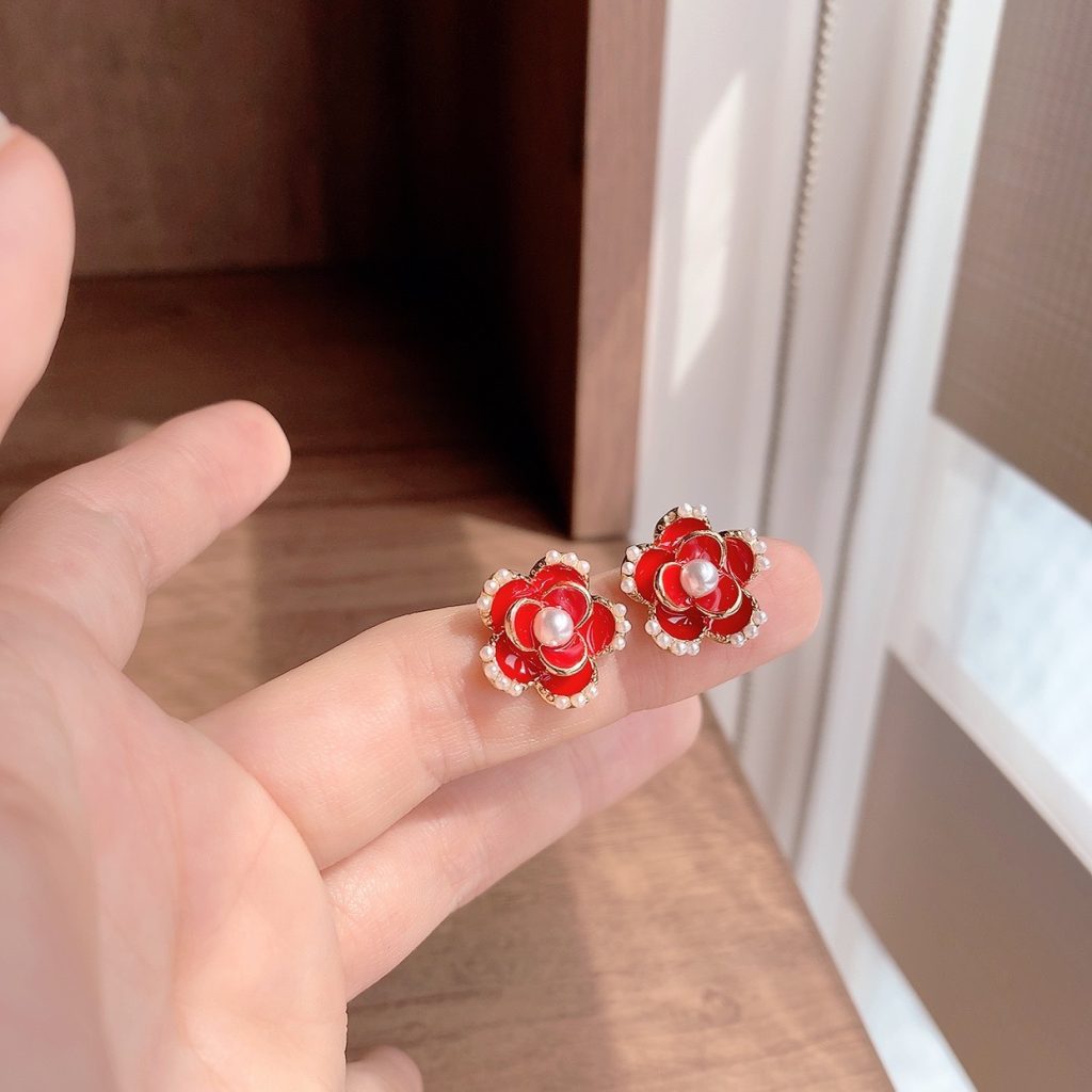 Bông tai hoa đỏ nhụy ngọc AB3490