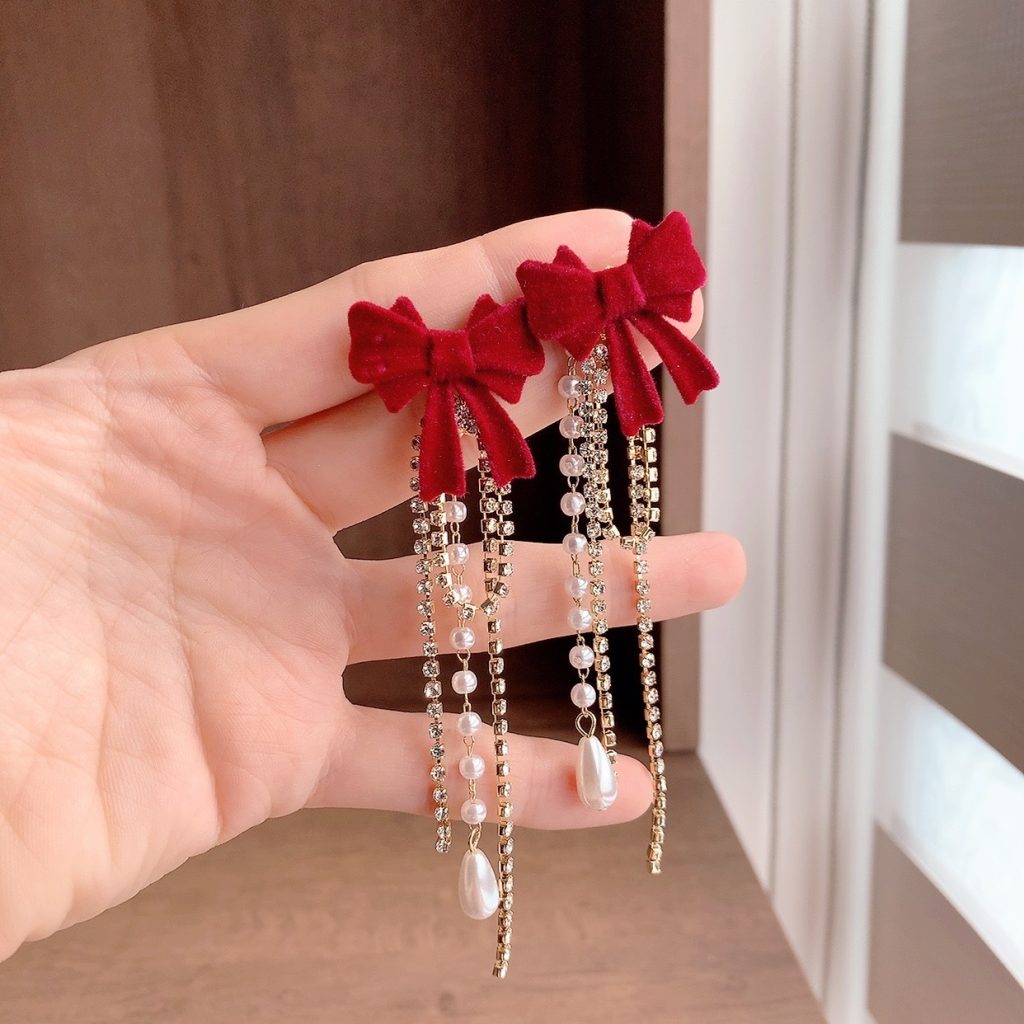 Bông tai nơ đỏ tua rua giọt ngọc đá AB3495