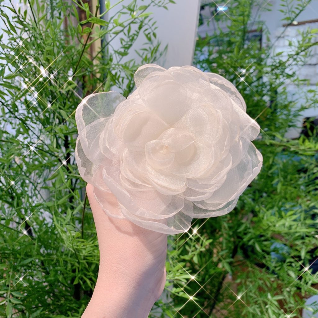 AC20-24 Ghim áo  hoa màu da, Cài áo hoa độc đáo, Ghim cài áo hoa voan, Hoa cài áo nữ