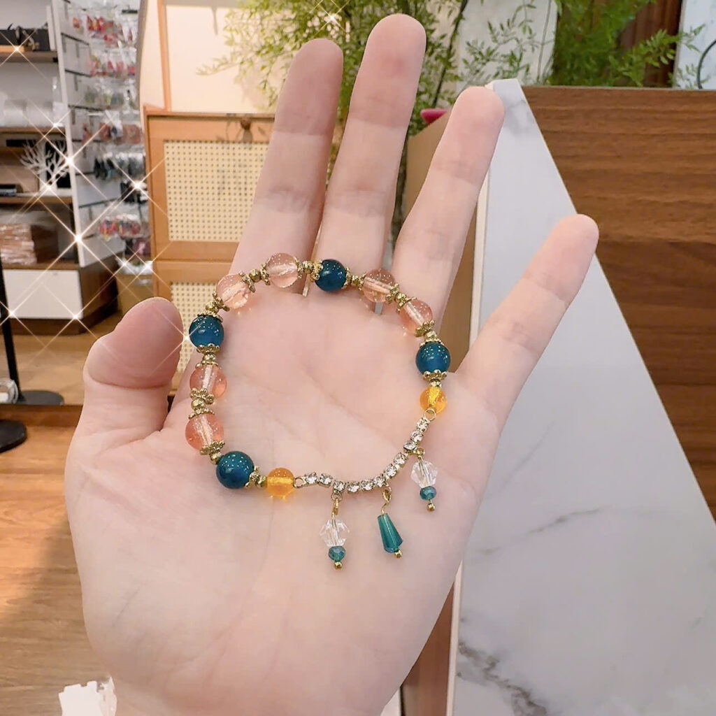 Chuỗi vòng tay đá màu sắc tua rua độc đáo AT5182