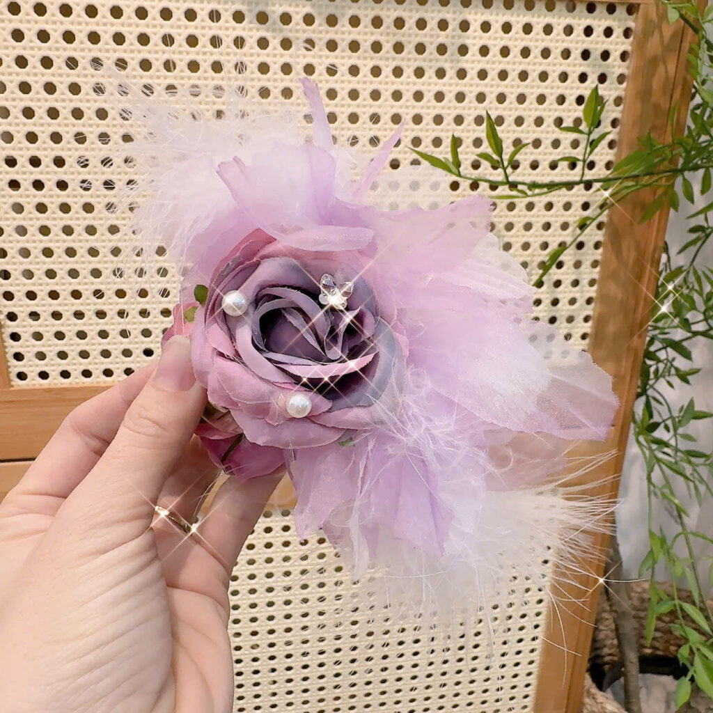 Kẹp càng cua, kẹp tóc nữ ĐẸP HOA lông vũ thiết kế Hàn Quốc B583