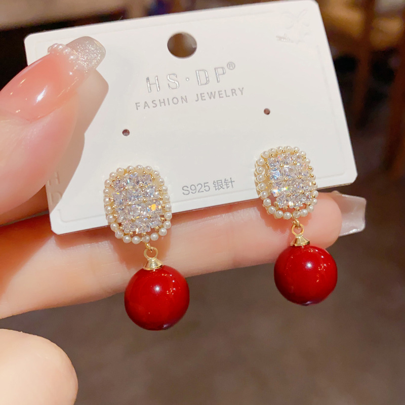 Bông tai nữ Giọt ngọc đỏ mix đá zircon xi vàng pha thiết kế Đẹp độc đáo, cao cấp, sang trọng B1342