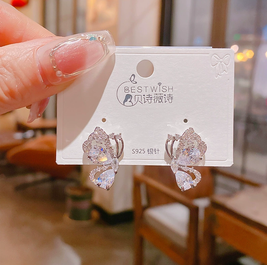 Bông tai hồ điệp full đá zircon thiết kế Hàn quốc độc đáo xi cao cấp B1774