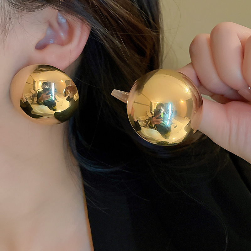 Bông tai tròn to sang màu vàng, Hoa tai thời trang basic cá tính B1775