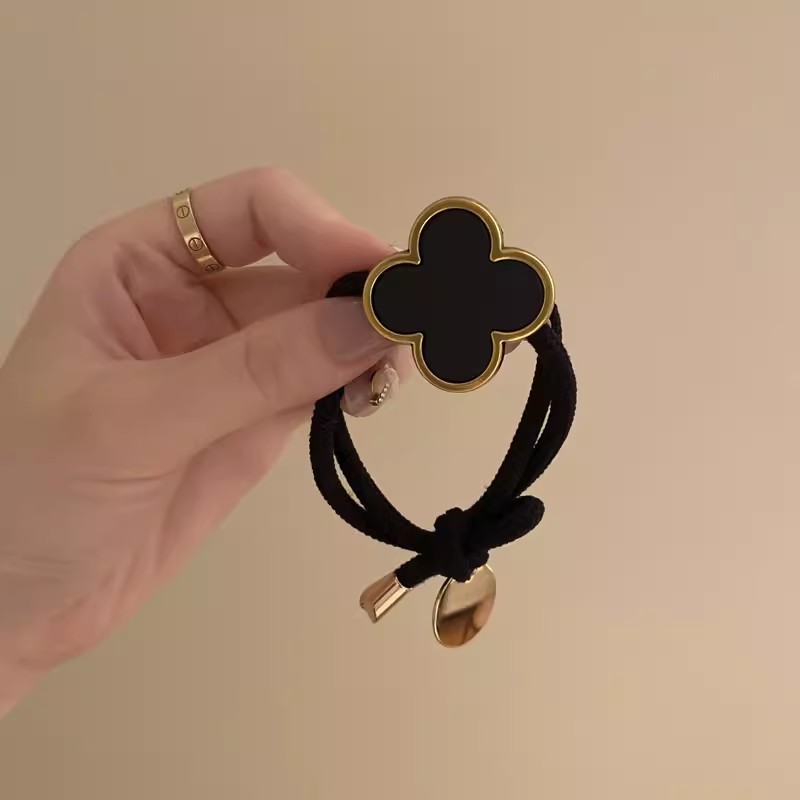 Cột tóc cỏ 4 lá mặt ĐEN, phụ kiện cột tóc đẹp B2091