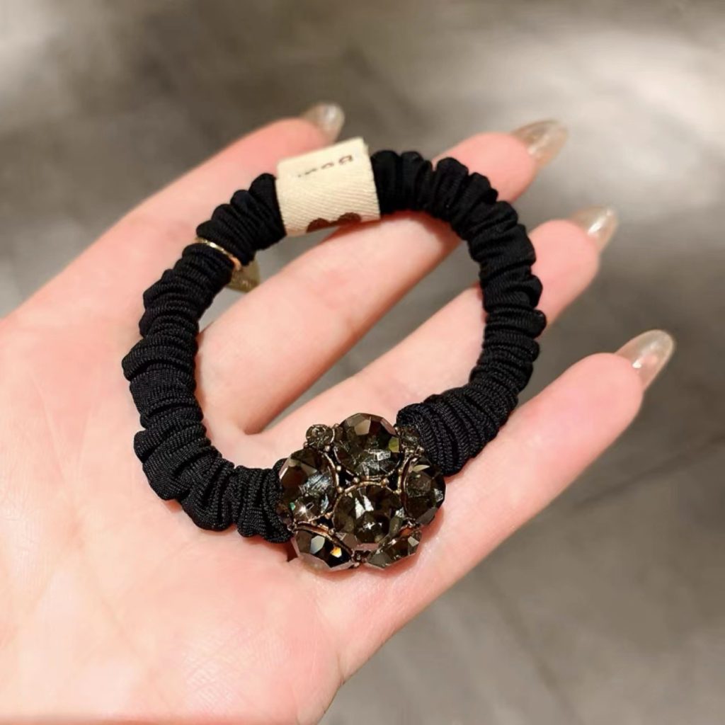 Cột tóc tone đen măt đá độc đáo, cột tóc nữ đẹp B2095