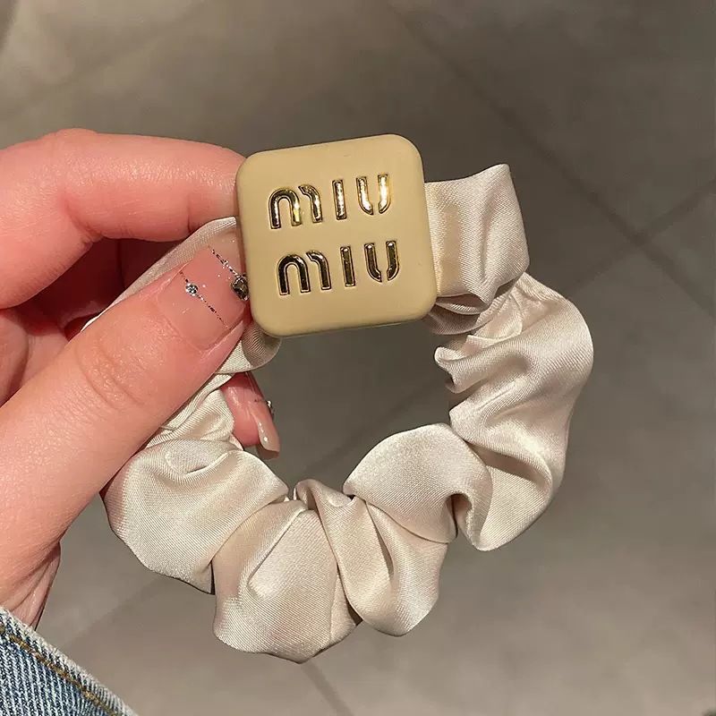 Cột tóc Miu Miu tone màu Kem, phụ kiện cột tóc nữ đẹp B2070