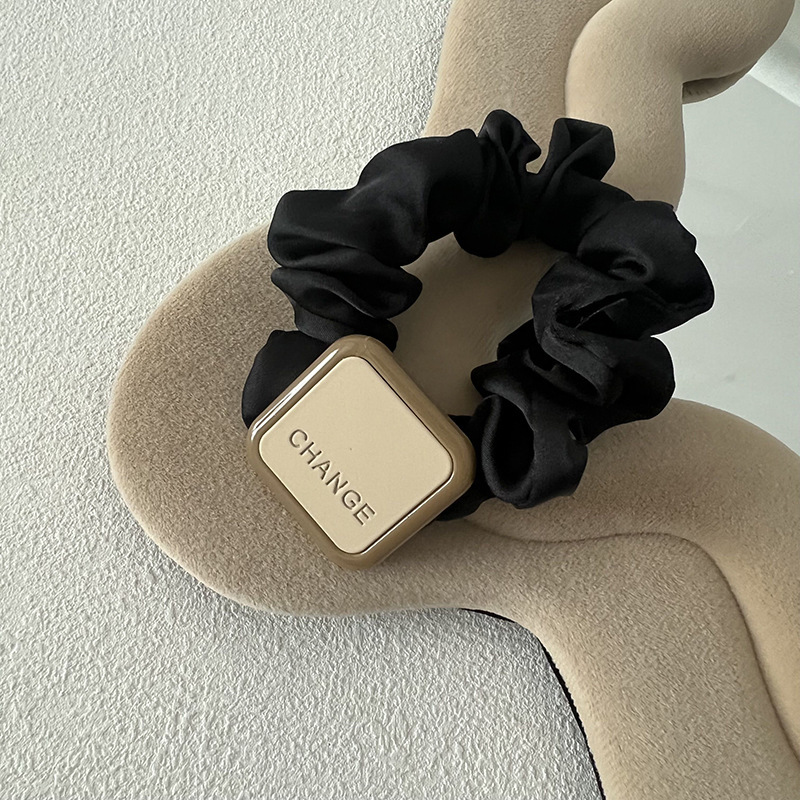 Cột tóc dây đen mặt hình vuông CHANGE, phụ kiện cột tóc nữ độc đáo cao cấp B2080