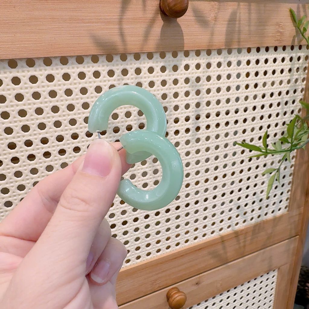 Bông tai chữ C màu xanh đk 1.5cm, phụ kiện hoa tai đi biển độc đáo B2380