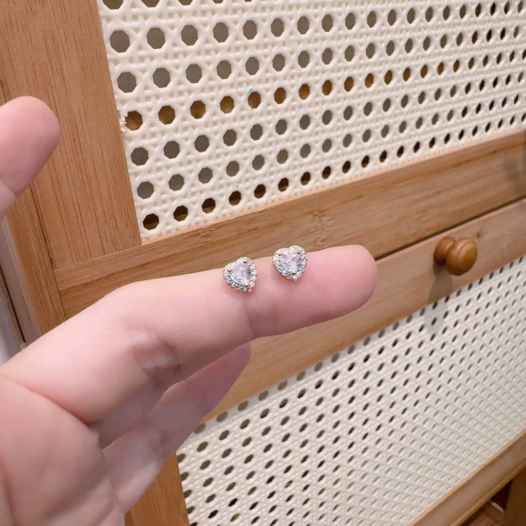 Bông tai cao cấp đá zircon trái tim đá TRẮNG xi vàng pha sang trọng độc đáo B2391