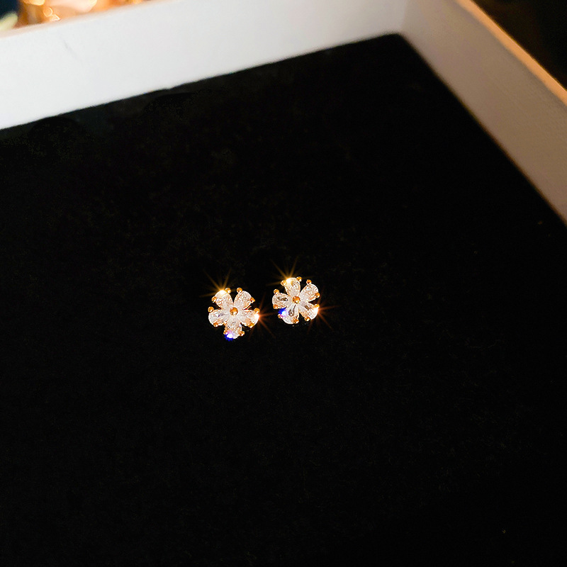 Bông tai hoa 5 cánh nhí đá zircon xi vàng pha cao cấp, phụ kiện hoa tai đi tiệc sang trọng B2578