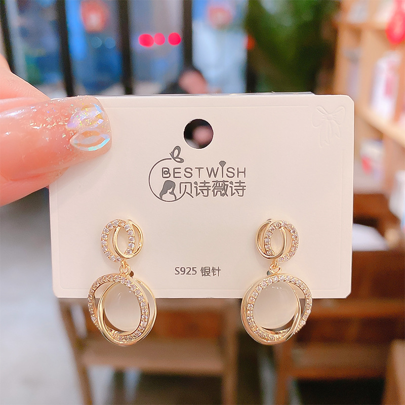 Bông tai giọt nước thiết kế sang trọng độc đáo, phong cách đá mắt mèo cao cấp B2647