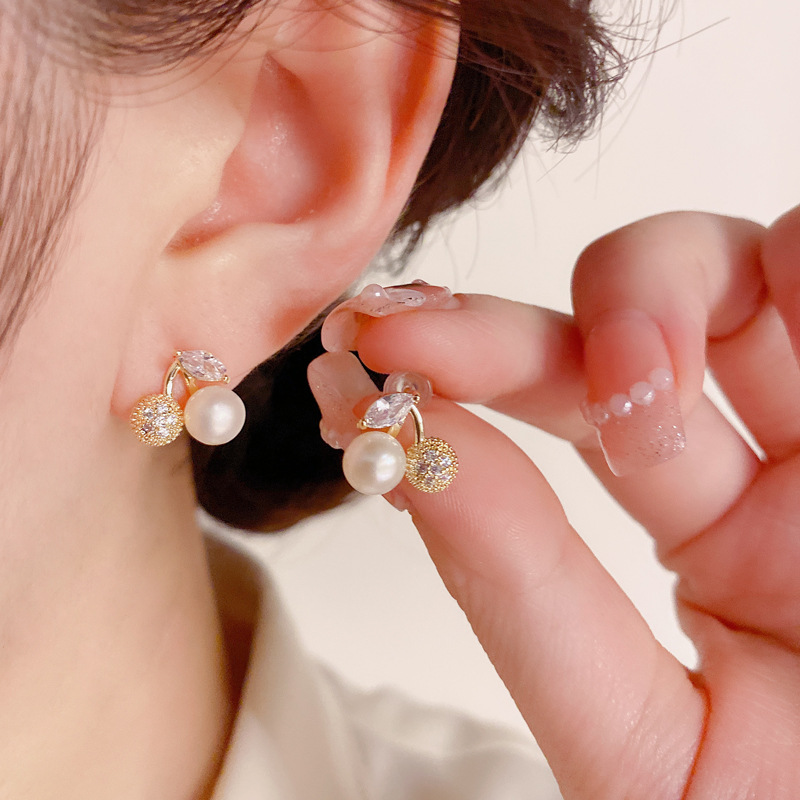 Bông tai CHERRY đá NGỌC xi vàng pha cao cấp sát tai nhỏ xinh B2695