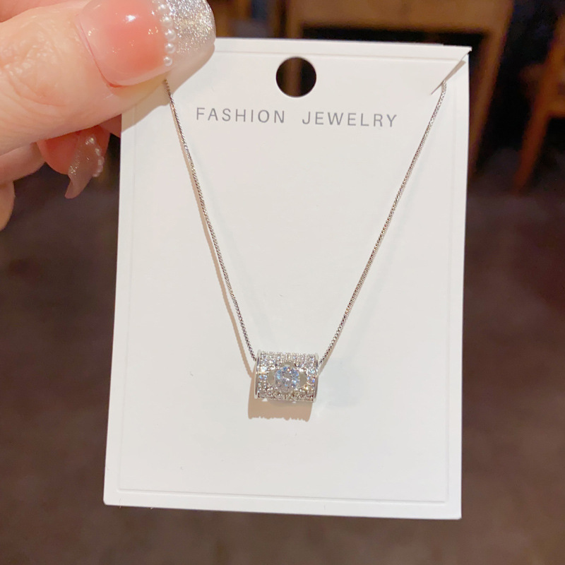 Dây chuyền mặt đá zircon Rỗng khối hình học thiết kế cá tính đơn giản xi bạc 925 cao cấp B2725