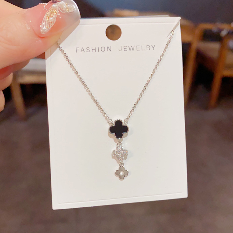 Dây chuyền CỎ 4 lá ĐEN GIỌT NƯỚC đá zircon xi bạc 925 cao cấp B2737