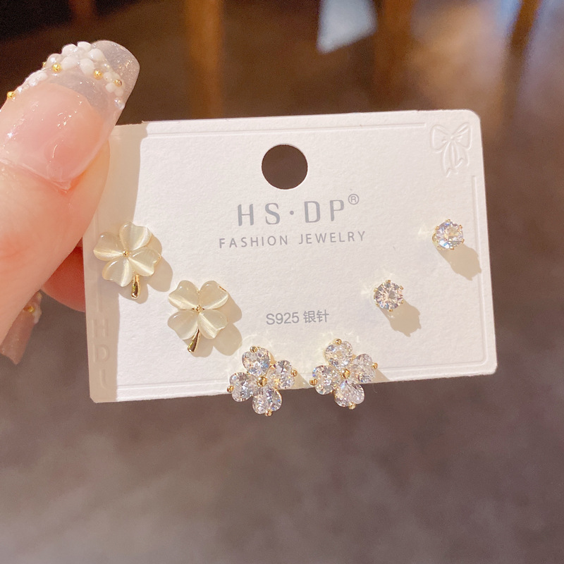 Bộ 3 đôi hoa tai cỏ 4 lá đá mắt mèo, đá zircon xi vàng pha cao cấp B2742