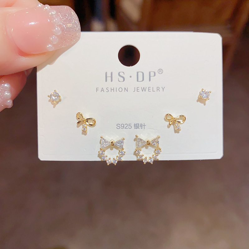 Bộ 3 đôi hoa tai NƠ ĐÁ zircon cao cấp xi vàng pha độc đáo, thiết kế nhỏ xinh sát tai B2749