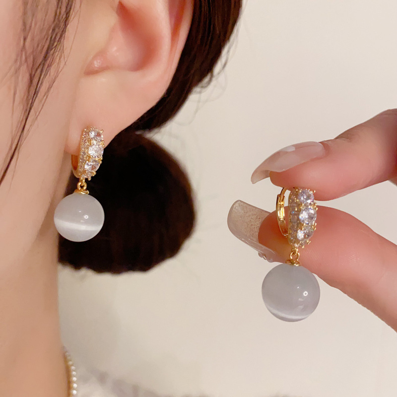 Bông tai đá mắt mèo xi vàng pha cao cấp đính đá zircon cao cực sáng đẹp sang trọng B2754