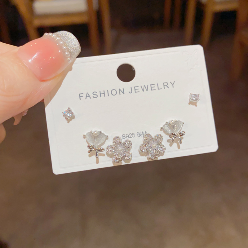 Bộ 3 đôi hoa tai hoa 5 cánh đá zircon cao cấp xi bạc 925 chất sát tai sang trọng B2760