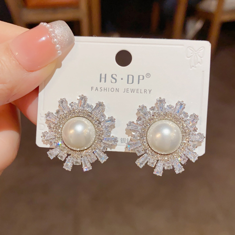 Bông tai HOA HƯỚNG DƯƠNG Nhụy ngọc đá zircon cao cấp xi bạc 925 to sang B2766