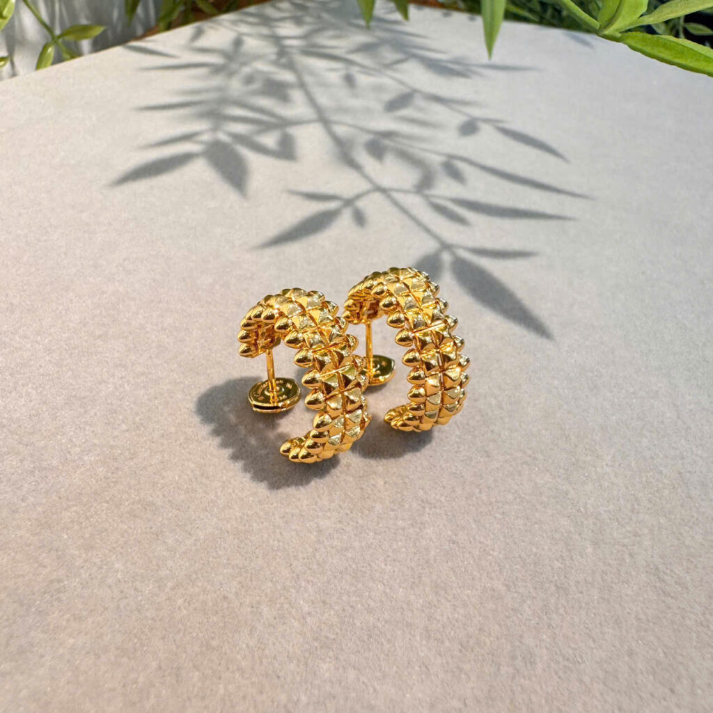 Bông tai chữ C cao cấp mã VIP Basic ĐK 1.7cm B2860