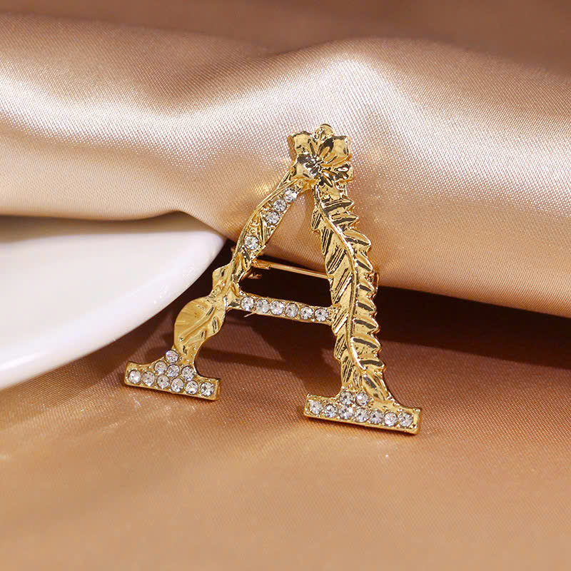 Cài áo chữ D HOA LÁ xi màu vàng đính đá thời trang dễ thương AC02394