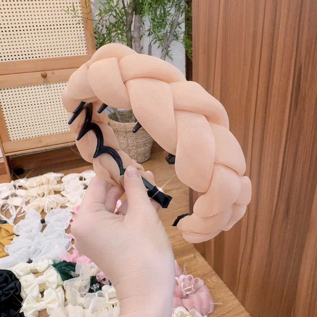 Cài tóc thắt BÍM MÀU DA có răng đẩy phồng tóc B2902