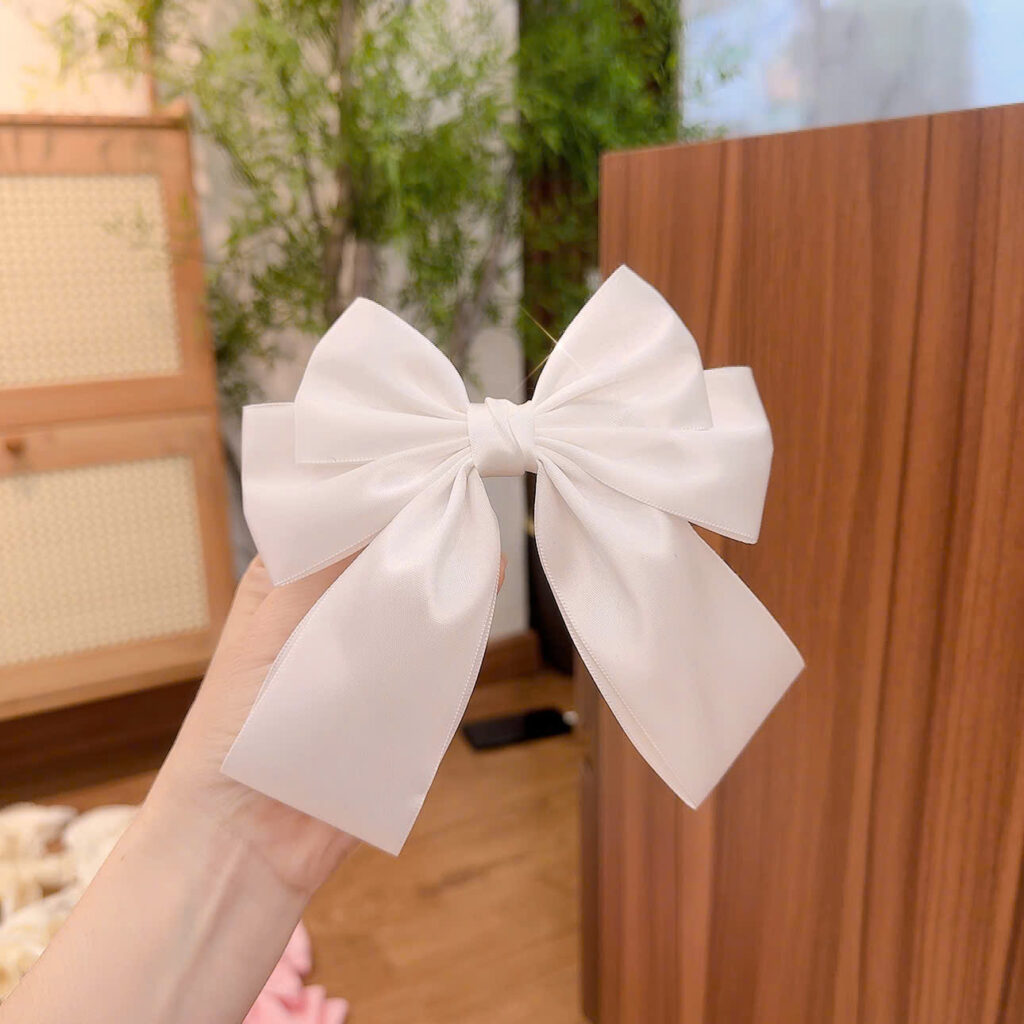 Kẹp tóc bấm NƠ TRẮNG B2903