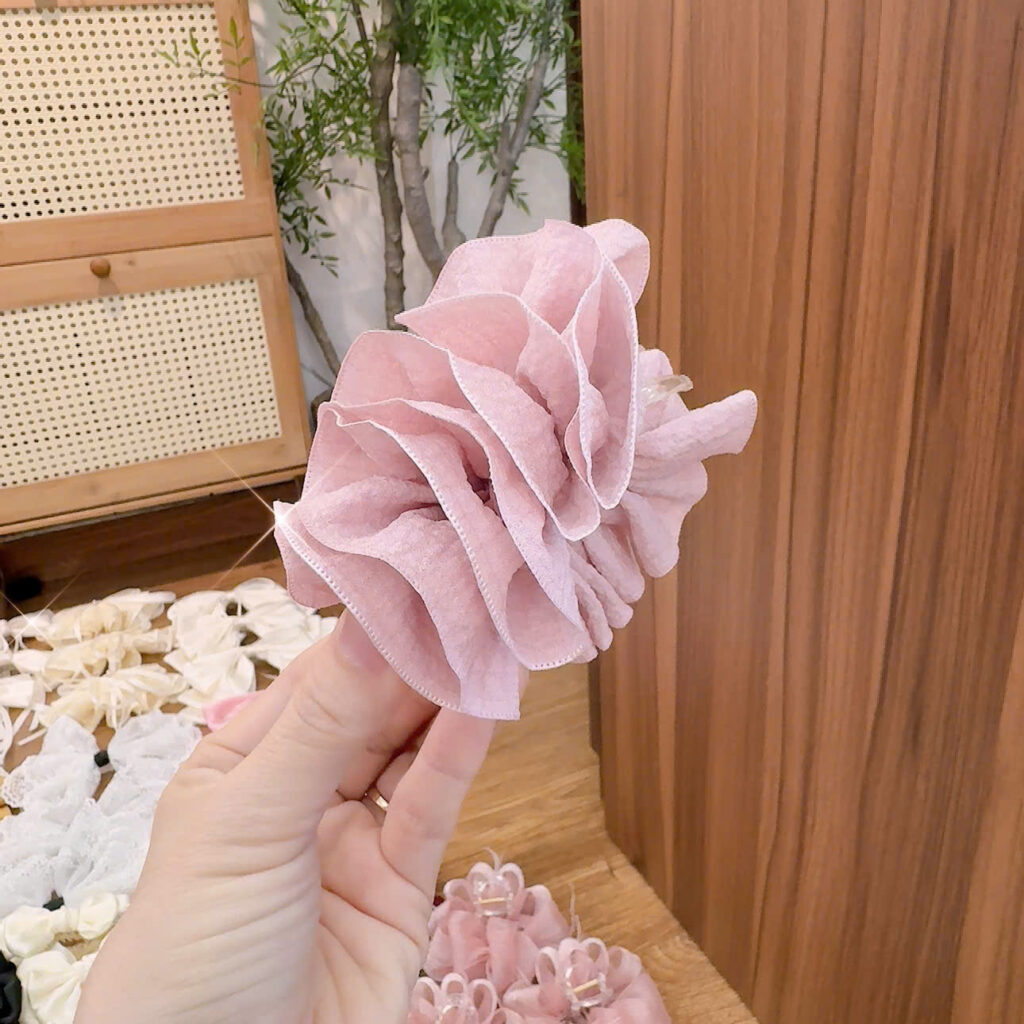 Kẹp càng cua 3 răng HOA tone HỒNG TÍM B2910