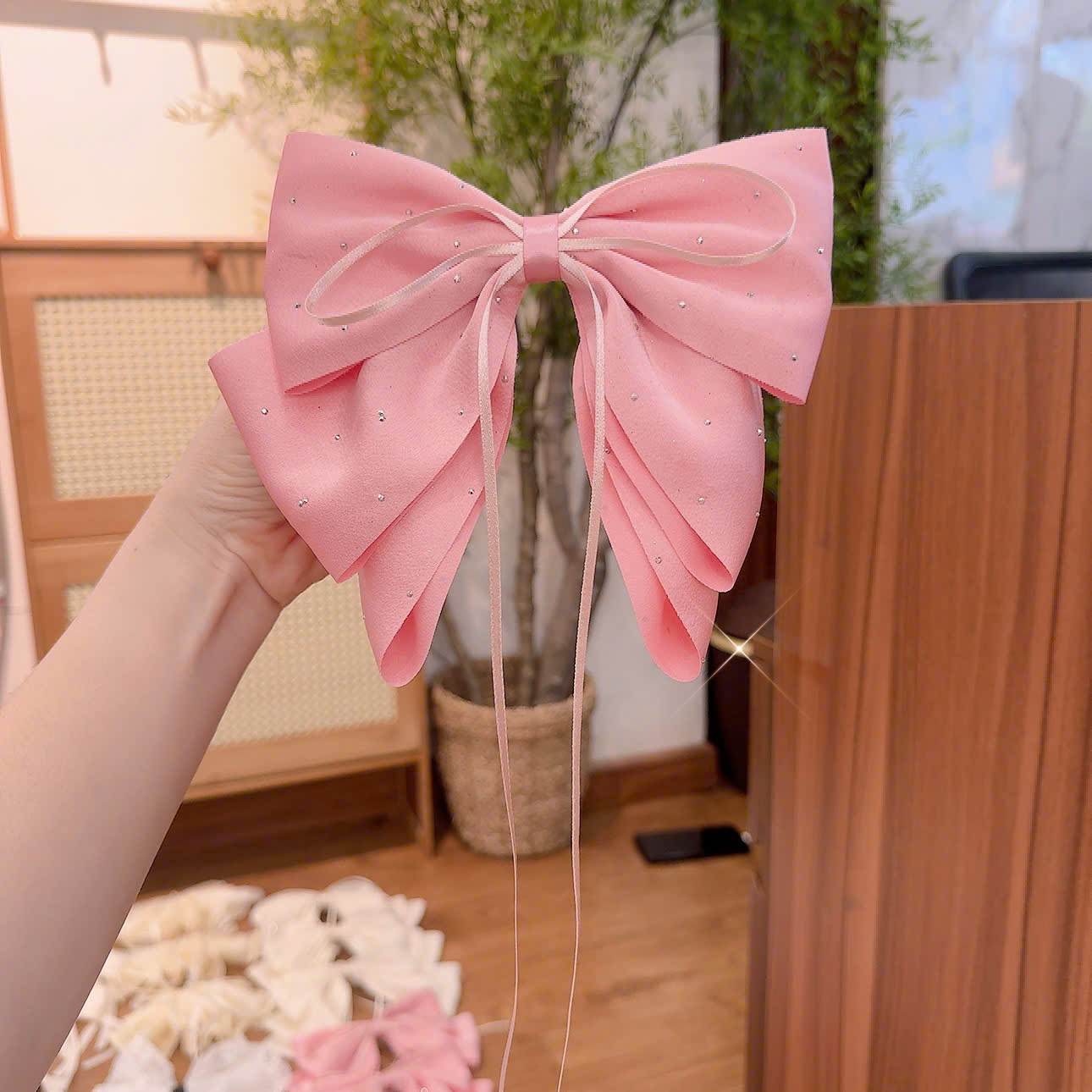 Kẹp bấm tóc HỒNG ánh kim NƠ tầng B2919