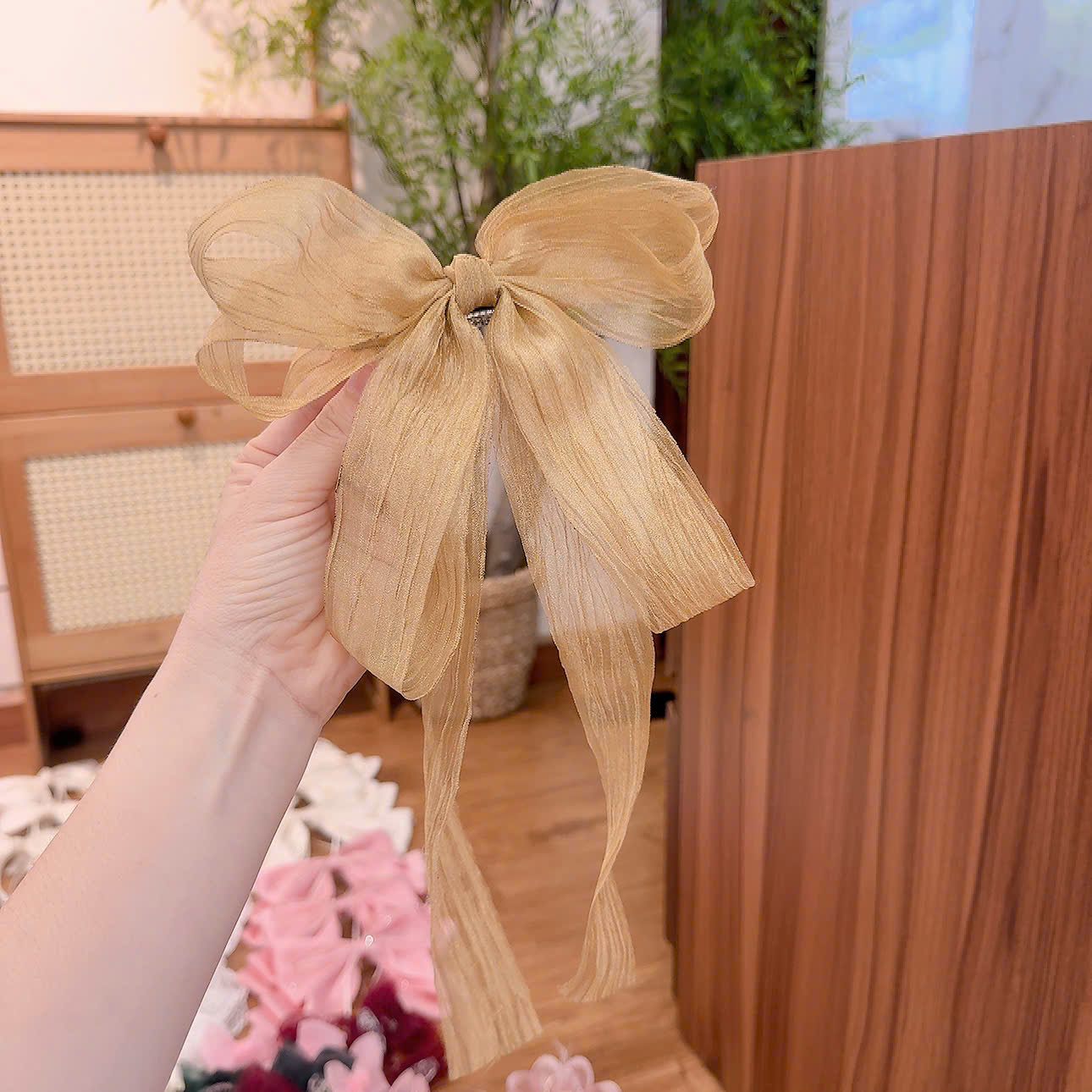 KẸp tóc NƠ VOAN MÀU vàng óng đẹp B2926