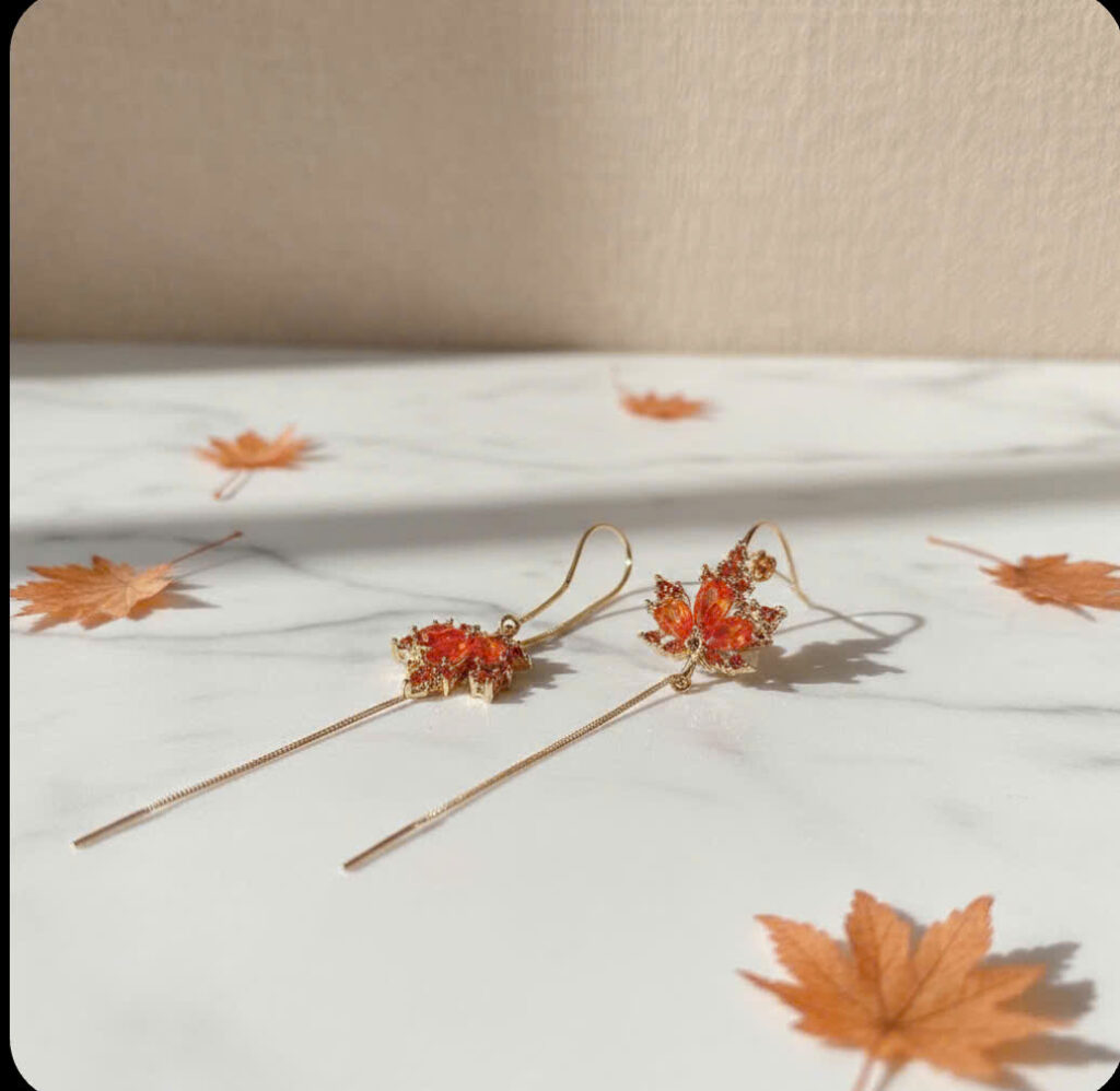 Bông tai LÁ PHONG ĐỎ dài thanh mảnh nhẹ nhàng độc đáo cao cấp B03566