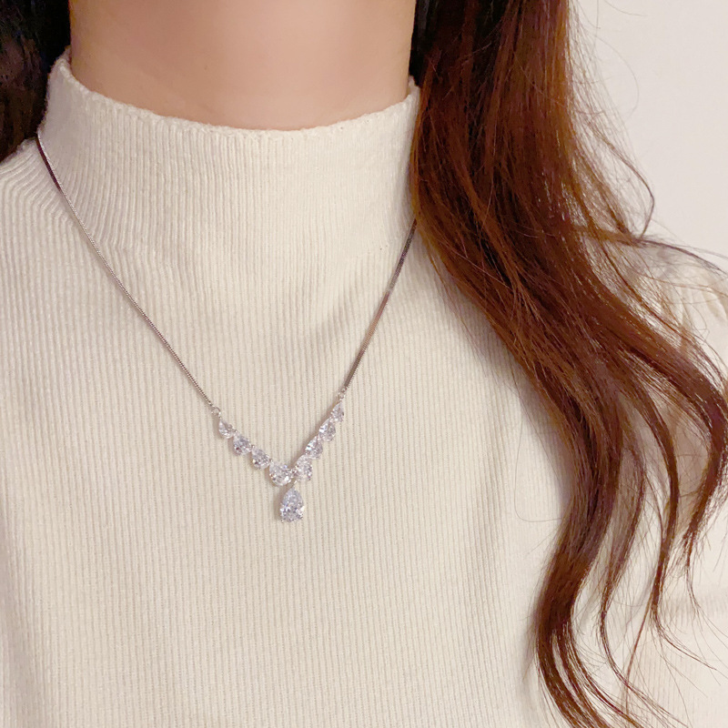 Dây chuyền mặt GIỌt nước đá zircon xi bạc 925 cao cấp B3055