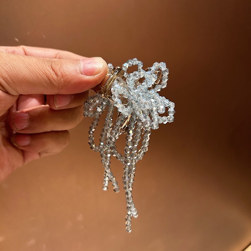 Kẹp càng cua nửa tóc sau pha lê XANH tua rua cao cấp B3002