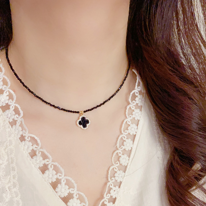 Dây chuyền pha lê đen mặt cỏ 4 lá ĐEN cao cấp, thiết kế nhẹ nhàng, sang trọng B3056