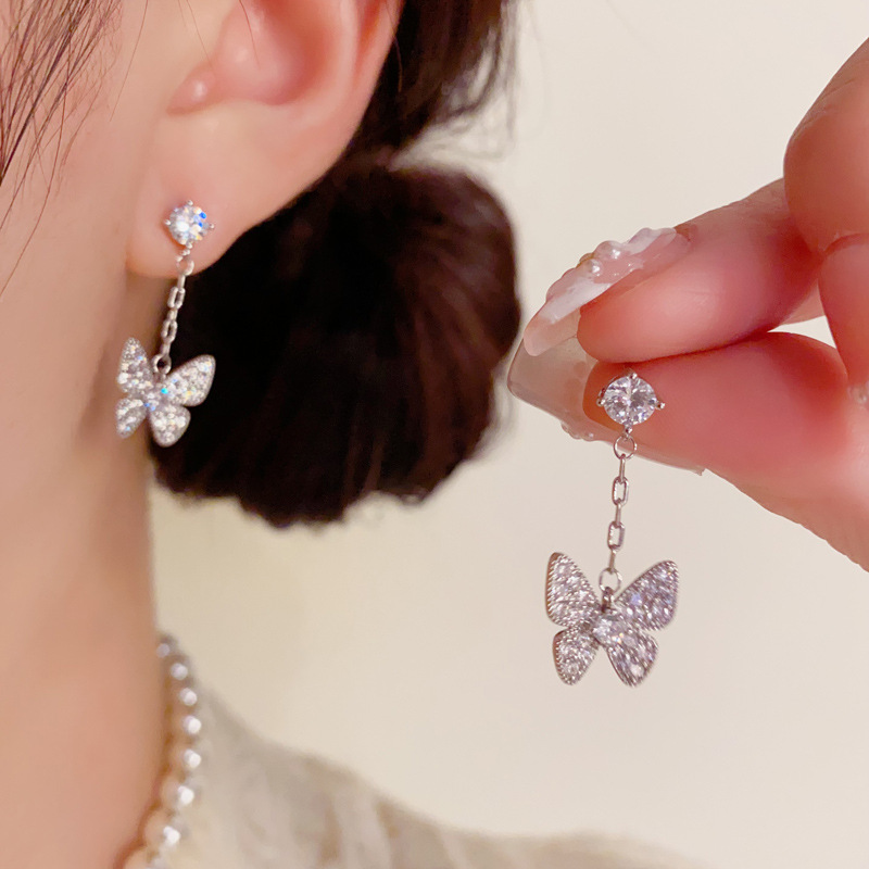 Bông tai Bướm đính đá zircon đổ nhẹ thanh mảnh nhẹ nhàng xi bạc 925 cao cấp B3088