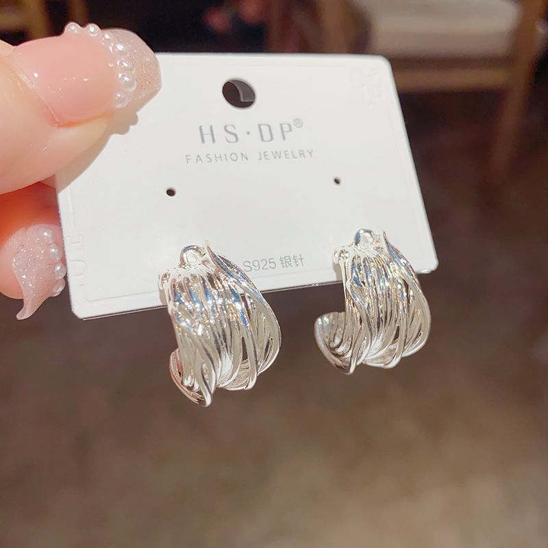 Bông tai chữ C màu Bạc cao cấp, bông tai phong cách cổ điển sang trọng B3112