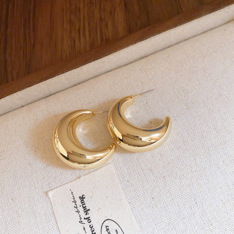 Bông tai Basic màu VÀNG chữ C khối trơn B2985