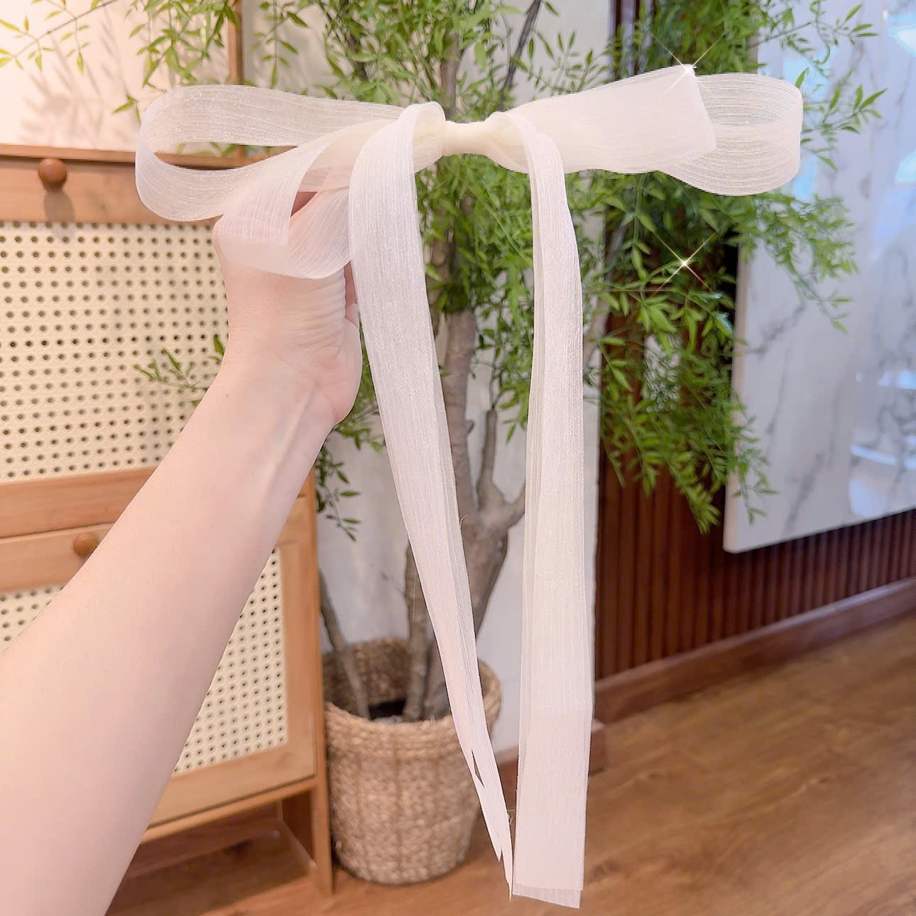 Kẹp tóc mỏ vịt NƠ voan màu KEM dáng dài tiểu thư B3037