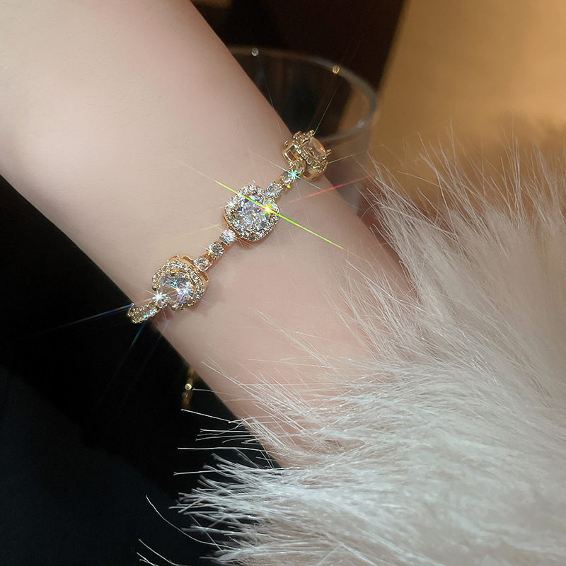 Lắc tay hình vuông đá zircon full đá xi vàng pha cao cấp, lắc tay xinh, quà tặng bạn gái độc đáo B3549