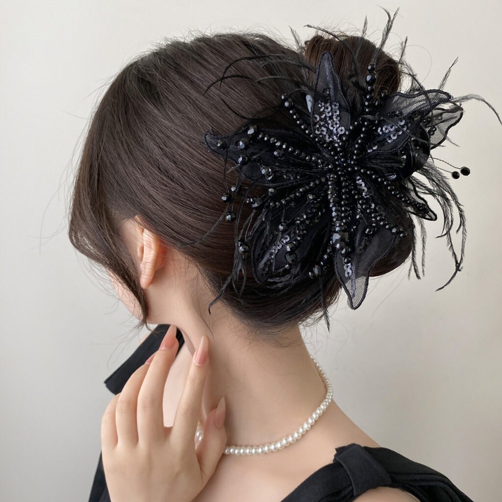 Kẹp tóc nữ LÔNG HOA ĐEN pha lê cao cấp, kẹp gắp lớn thiết kế độc đáo B3425