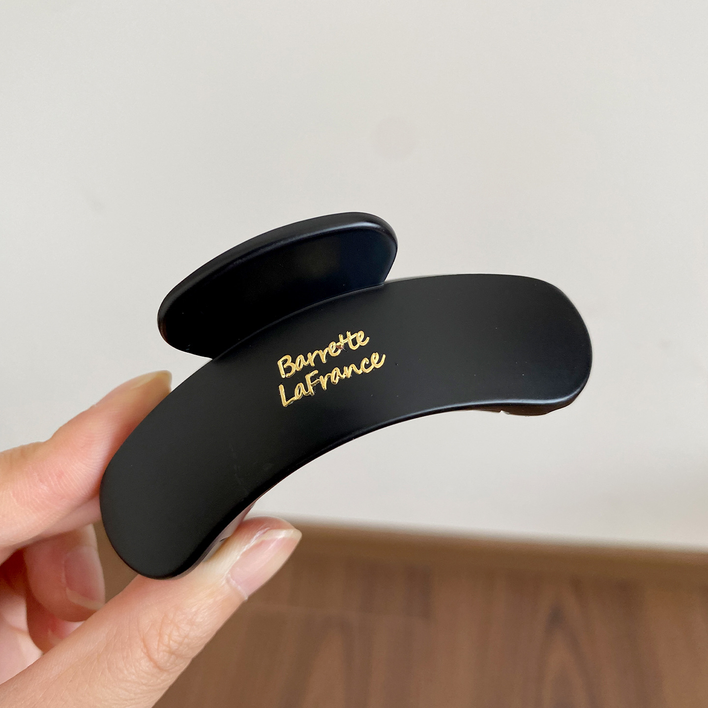 Kẹp gắp tóc nữ ĐEN vòng cung B3429