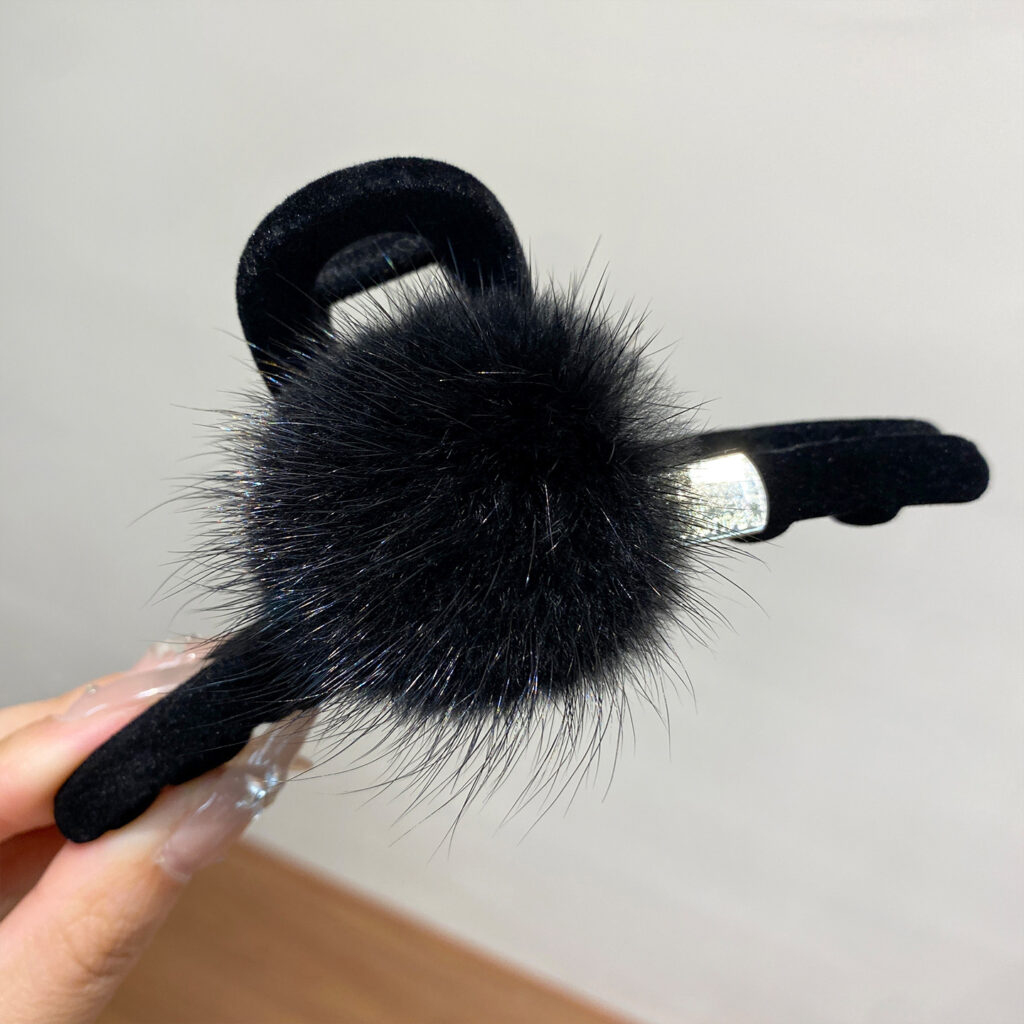 Kẹp càng cua lớn cục bông ĐEN nền nhung cao cấp, kẹp tóc nữ thiết kế đẹp, độc đáo B3374