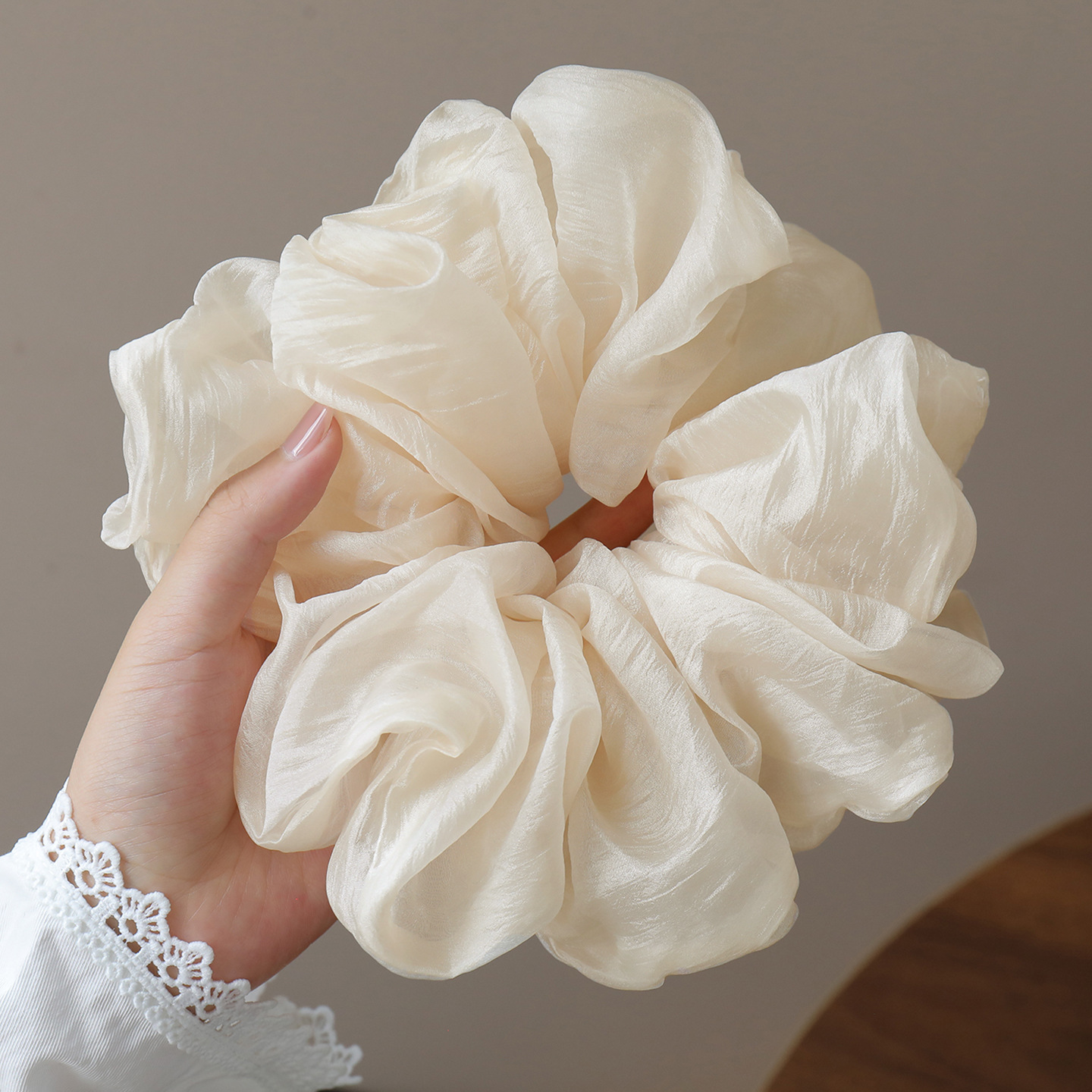 Cột tóc nữ CAO CẤP màu KEM thiết kế HÀN QUỐC B3304